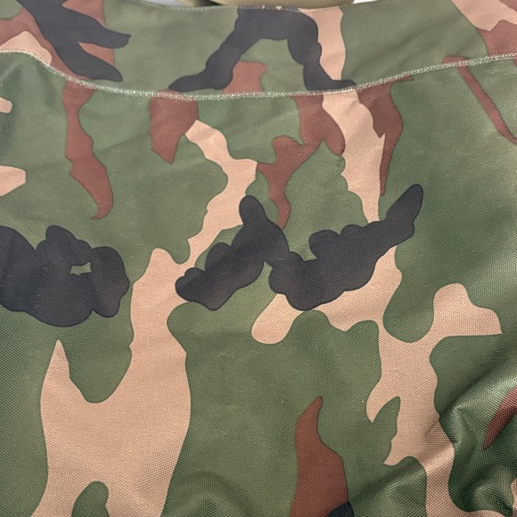 Herschel Supply Company Green and Brown Camouflage Messenger Bag - Picture 2 of 3